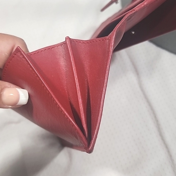 Authentic Gucci Check Book Soft Leather Wallet. - Picture 13 of 17